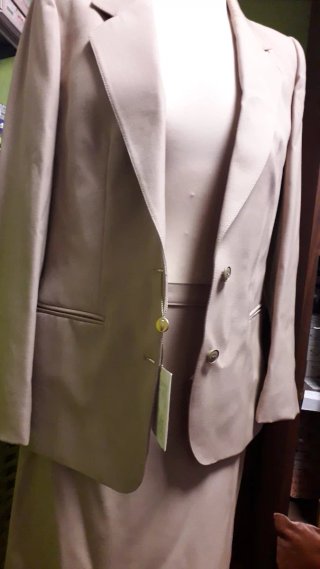 Tailleur vintage beige tg 46, nuovo, made in Italy