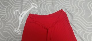 Pantalón Rojo con Cinturón