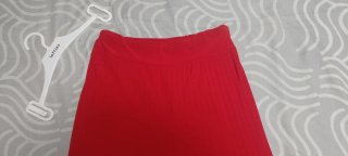 Pantalón Rojo con Cinturón