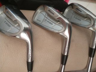 Golfe um lote de 10 ferros 5 drivers