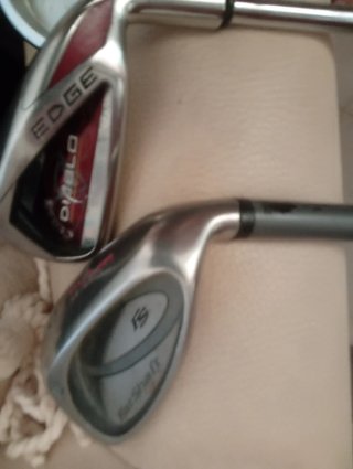 Golfe um lote de 10 ferros 5 drivers