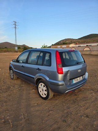 Ford Fusion 2004