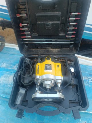 Fresadora Powerplus X093 1500W