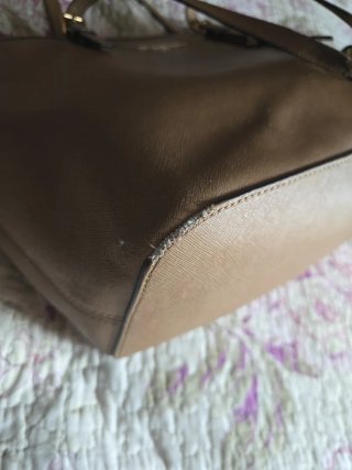 Bolso Michael Kors Beige y Dorado