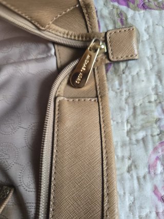 Bolso Michael Kors Beige y Dorado