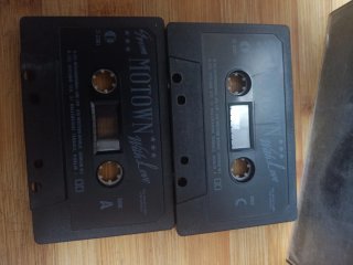 2 ediciones de 2Casetes Motown: In Motion y With L