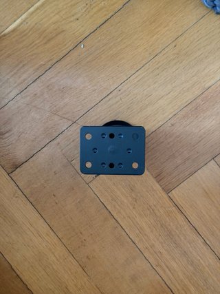 Patas ajustables para mueble (negro)