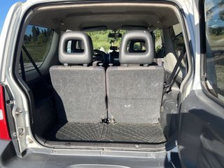 Suzuki Jimny 2011