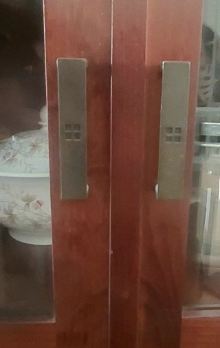 Vitrina de Madera Maciza de Teka
