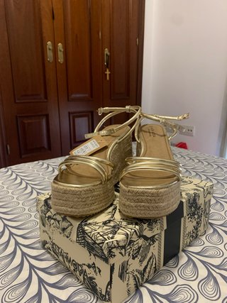 Espartos dorados con cuña