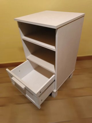 Mesita de noche Ikea blanca