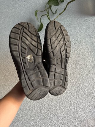 Sandalias de cuero marrón