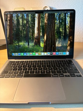 MacBook Air M2, 2022, 245GB y 8GB M