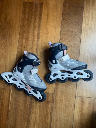 Patines en línea para niña, tengo 2 pares