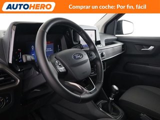 Ford Tourneo Courier 1.0 EcoBoost Titanium