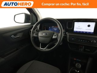 Ford Tourneo Courier 1.0 EcoBoost Titanium