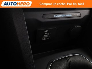 Ford Tourneo Courier 1.0 EcoBoost Titanium