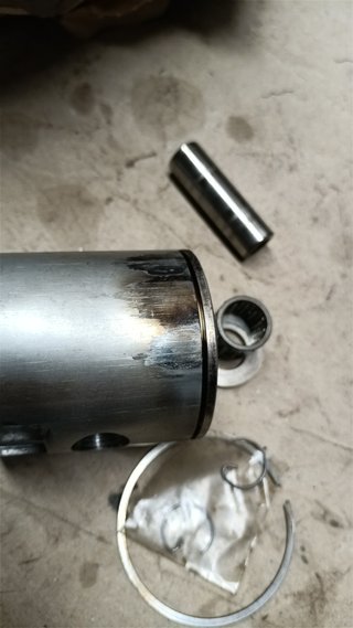 Cilindro Capra 125 para reparar