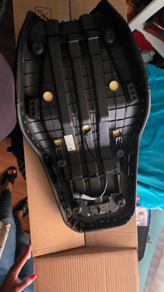 Asiento Voge 900 SX Negro Nuevo