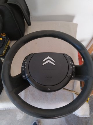 Volante Citroën C4 2009 Completo