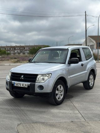 Mitsubishi Montero 2007