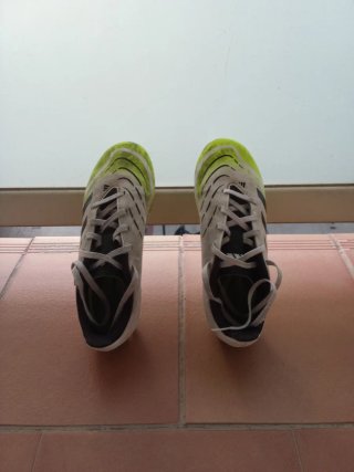 Botas de fútbol Adidas Predator talla 36