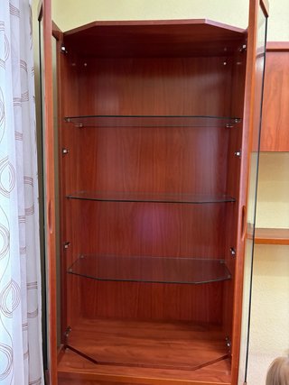 Mueble vitrina salon a recoger en centro de burgos
