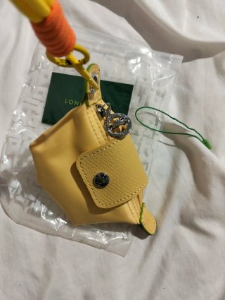 Monedero Longchamp Amarillo