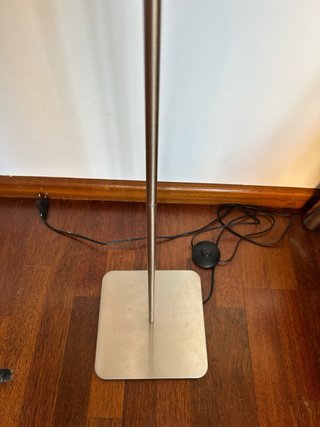 Lámpara de pie moderna beige y azul