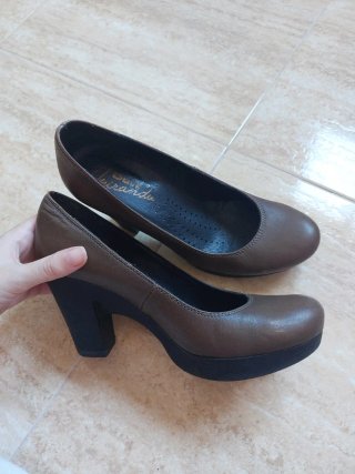 Tacones B&W marrones piel talla 38