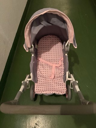 Carrito de juguete rosa y gris