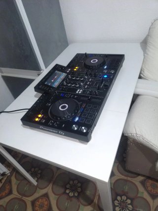 Pioneer XDJ-RX2 (Poco uso) + Decksaver y CJ