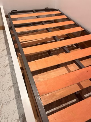 Cama nido blanca y madera