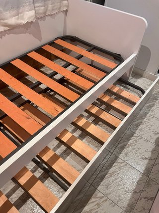 Cama nido blanca y madera