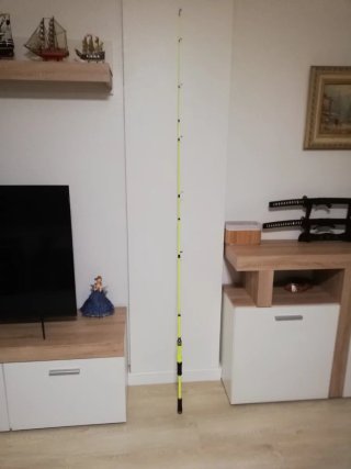 Caña de pescar 2.10m + carrete 7000