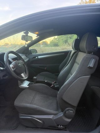 OPEL ASTRA 2007 GTC DIESEL PEGATINA B ITV 07/2027!