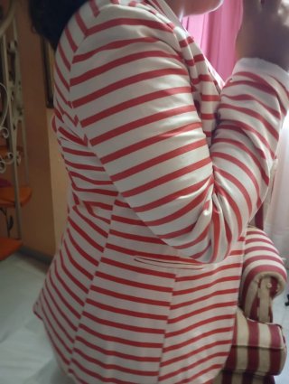 Chaqueta de Rayas Rojas y Blancas