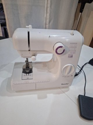 Máquina de coser eléctrica Bluesky