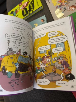 Lote de libros de la colección Agus y els monstres