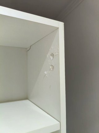 Mueble alto estrecho beige