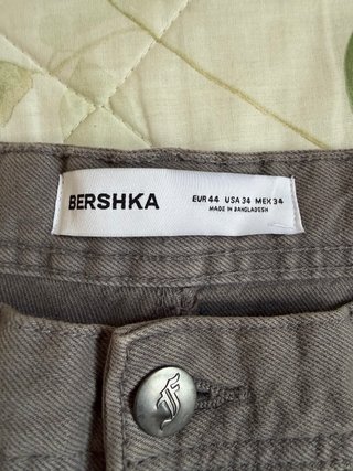 Pantalón cargo Bershka gris ancho