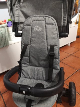 Triciclo Kinderkraft Gris