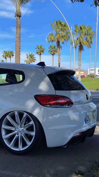 Volkswagen Scirocco “R look”
