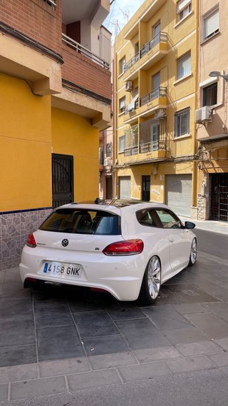 Volkswagen Scirocco “R look”