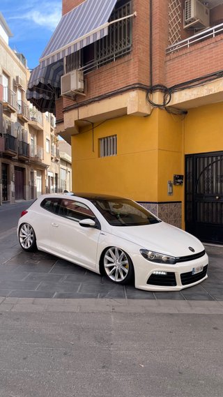 Volkswagen Scirocco “R look”