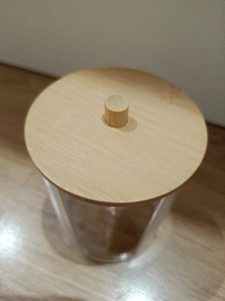 Bote para discos de maquillaje transparente