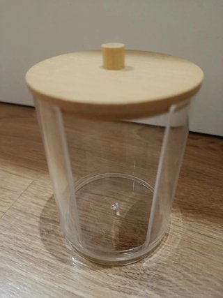 Bote para discos de maquillaje transparente