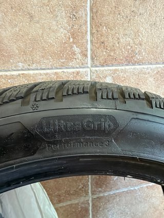 Neumático Invierno Goodyear 205 45 17 88V MX5 124