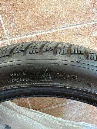 Neumático Invierno Goodyear 205 45 17 88V MX5 124