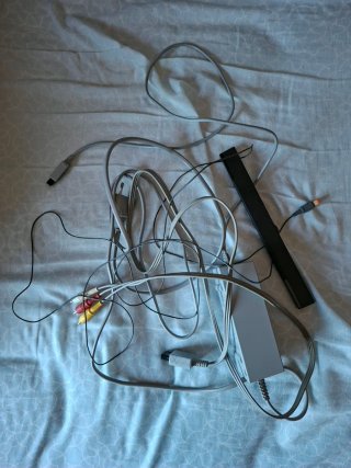 Nintendo Wii Mini Roja + 2 Mandos